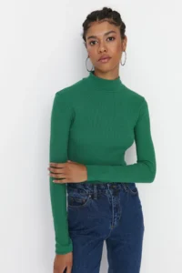 TRENDYOLMİLLA Emerald Fitted High Neck Long Sleeve Ribbed Flexible Knitting Blouse - Image 10
