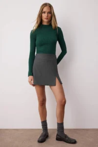 TRENDYOLMİLLA Emerald Fitted High Neck Long Sleeve Ribbed Flexible Knitting Blouse - Image 2
