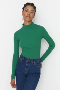 TRENDYOLMİLLA Emerald Fitted High Neck Long Sleeve Ribbed Flexible Knitting Blouse - Image 7