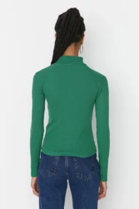 TRENDYOLMİLLA Emerald Fitted High Neck Long Sleeve Ribbed Flexible Knitting Blouse - Image 9