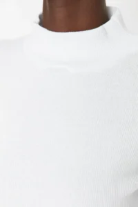 TRENDYOLMİLLA WHITE Fitted High Neck Long Sleeve Ribbed Flexible Knitting Blouse - Image 8
