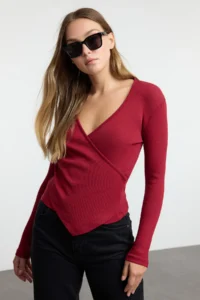 TRENDYOLMİLLA Burgundy Fitted Double breasted Collar Long Sleeve Ribbed Flexible Knitting Blouse - Image 2