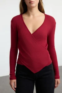 TRENDYOLMİLLA Burgundy Fitted Double breasted Collar Long Sleeve Ribbed Flexible Knitting Blouse - Image 3