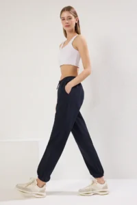 TRENDYOLMİLLA Dark NAVY Thessaloniki Rahat Pattern with pocket Knitting Sports Sweatpants - Image 2