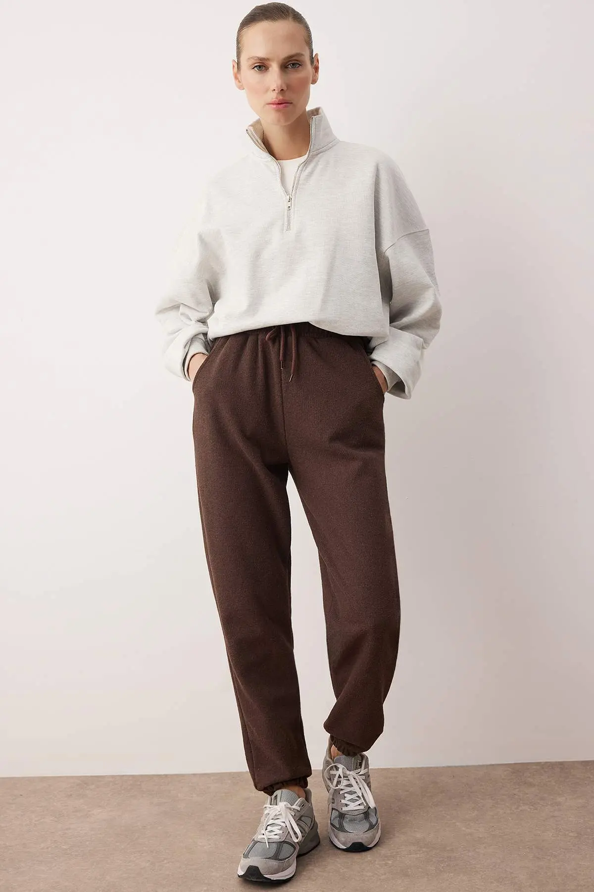 TWOAW21EA0168-LIGHT-BROWN_1