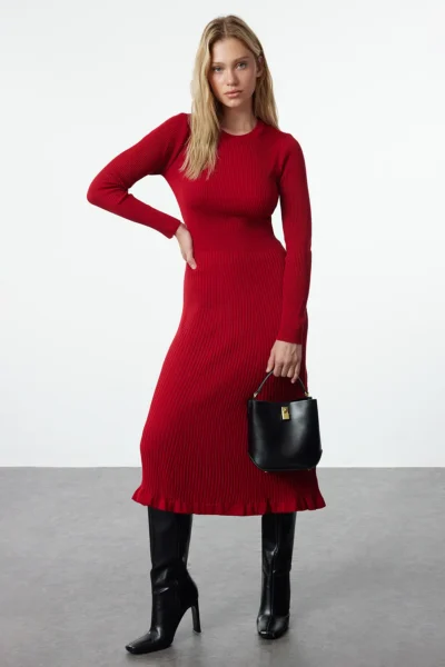 TWOAW21EL0422-RED_1