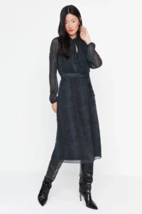TRENDYOLMİLLA Emerald Green Snake Patterned skater/Waist Flared Midi Weaving Siphon Dress - Image 8