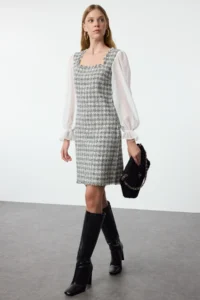 TRENDYOLMİLLA Multicolored Plaid / Checkered Mini Weaving Dress - Image 2
