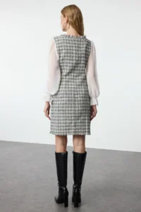 TRENDYOLMİLLA Multicolored Plaid / Checkered Mini Weaving Dress - Image 6
