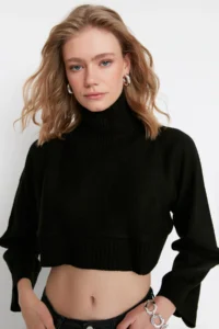 TRENDYOLMİLLA Black Super Crop Basic Knitwear Sweater - Image 2