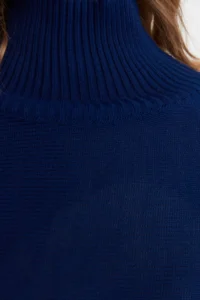 TRENDYOLMİLLA NAVY BLUE Super Crop Basic Knitwear Sweater - Image 4