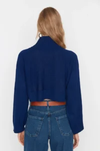 TRENDYOLMİLLA NAVY BLUE Super Crop Basic Knitwear Sweater - Image 5