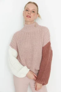 TRENDYOLMİLLA Powder PINK Wide Pattern Soft textured Color Blocked Knitwear Sweater - Image 3
