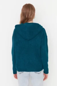 TRENDYOLMİLLA Green Soft textured Hooded Knitwear Sweater - Image 5