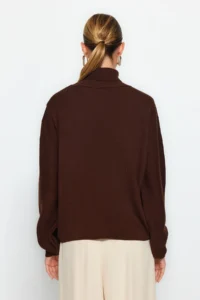 TRENDYOLMİLLA Brown Basic Turtleneck Knitwear Sweater - Image 5