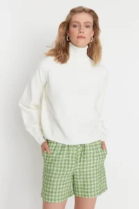 TRENDYOLMİLLA Ecru Basic Turtleneck Knitwear Sweater - Image 3
