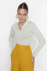 TRENDYOLMİLLA Ecru Mercerized Look Polo Shirt Collar Ribbed Knitwear Sweater - Image 2