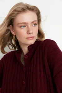 TRENDYOLMİLLA Burgundy Wide Pattern Soft textured High Neck Knitwear Sweater - Image 3