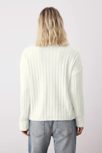 TRENDYOLMİLLA Ecru Wide Pattern Soft textured High Neck Knitwear Sweater - Image 4