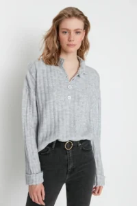 TRENDYOLMİLLA Gray Wide Pattern Soft textured High Neck Knitwear Sweater - Image 3