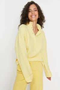 TRENDYOLMİLLA Yellow Wide Pattern Soft textured High Neck Knitwear Sweater - Image 3
