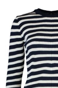 TRENDYOLMİLLA NAVY BLUE Basic Striped Knitwear Sweater - Image 8
