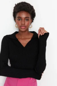 TRENDYOLMİLLA Black Couple Sleeve Ucu Detailed Polo Shirt Collar Knitwear Sweater - Image 3
