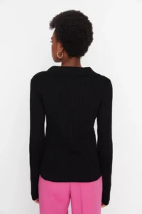 TRENDYOLMİLLA Black Couple Sleeve Ucu Detailed Polo Shirt Collar Knitwear Sweater - Image 6