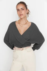 TRENDYOLMİLLA Anthracite Double breasted Balloon Sleeve Crop Knitwear Sweater - Image 6