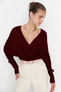 TRENDYOLMİLLA Burgundy Double breasted Balloon Sleeve Crop Knitwear Sweater - Image 7