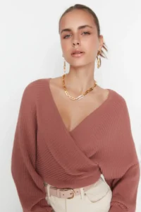 TRENDYOLMİLLA Dusty ROSE Double breasted Balloon Sleeve Crop Knitwear Sweater - Image 3