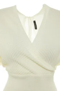 TRENDYOLMİLLA Ecru Double breasted Balloon Sleeve Crop Knitwear Sweater - Image 10