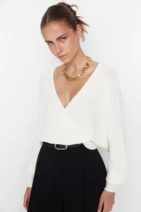 TRENDYOLMİLLA Ecru Double breasted Balloon Sleeve Crop Knitwear Sweater - Image 5