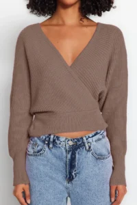 TRENDYOLMİLLA Mink Double breasted Balloon Sleeve Crop Knitwear Sweater - Image 4