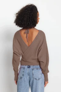 TRENDYOLMİLLA Mink Double breasted Balloon Sleeve Crop Knitwear Sweater - Image 6