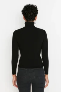 TRENDYOLMİLLA Black Couple Basic Turtleneck Knitwear Sweater - Image 10
