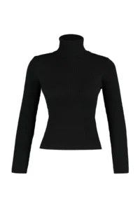 TRENDYOLMİLLA Black Couple Basic Turtleneck Knitwear Sweater - Image 13