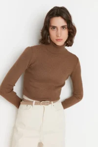 TRENDYOLMİLLA Brown Basic Turtleneck Knitwear Sweater - Image 2