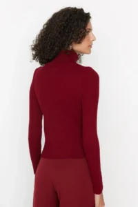 TRENDYOLMİLLA Burgundy Basic Turtleneck Knitwear Sweater - Image 5
