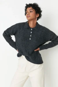 TRENDYOLMİLLA Anthracite Wide Pattern Soft textured Knitwear Sweater - Image 3