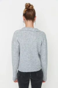 TRENDYOLMİLLA Gray Wide Pattern Soft textured Knitwear Sweater - Image 5
