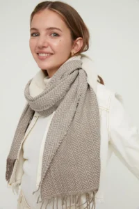 TRENDYOLMİLLA Ecru pattern Blocky Soft textured Women Scarf - Image 3