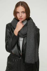 TRENDYOLMİLLA Black Soft textured Women Scarf - Image 3