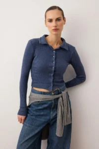 TRENDYOLMİLLA Indigo Button Detailed Fitted Crop Polo Shirt Collar Ribbed Flexible Knitting Blouse