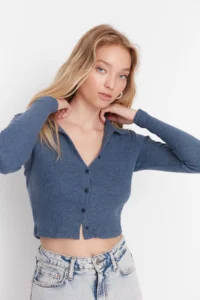 TRENDYOLMİLLA Indigo Button Detailed Fitted Crop Polo Shirt Collar Ribbed Flexible Knitting Blouse - Image 5