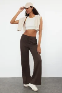 TRENDYOLMİLLA Bitter Brown Cotton Blended Wide Leg Thin Knitting Sports Sweatpants