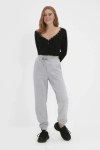 TRENDYOLMİLLA Gray Melange Thick Basic Knitting Sweatpants with Fleece Inside - Image 5