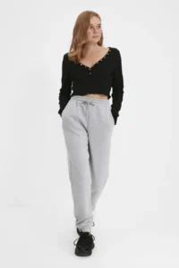 TRENDYOLMİLLA Gray Melange Thick Basic Knitting Sweatpants with Fleece Inside - Image 8
