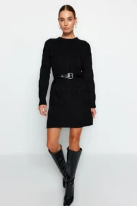 TRENDYOLMİLLA Black Mini Knitwear Crew Neck Dress