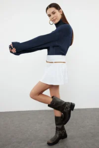 TRENDYOLMİLLA Indigo Rollable Turtleneck Plain Crop Basic Knitwear Sweater - Image 2